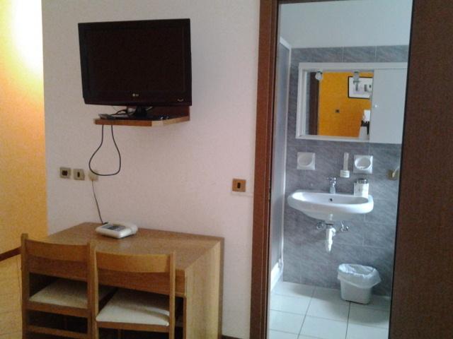 Cremeno Albergo Del Cacciatore מראה חיצוני תמונה